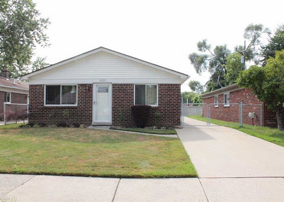 1st image of 30525 Groveland St
