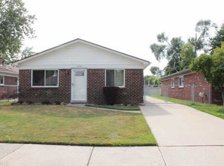 30525 Groveland St, Madison Heights, MI 48071