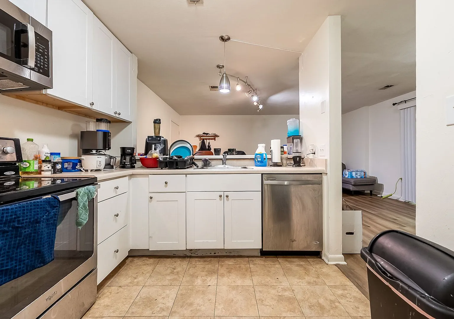 1213 University Terrace Apt C — Photo 1