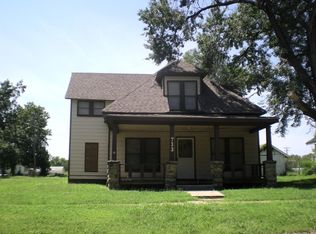 713 N 16th St, Independence, KS 67301