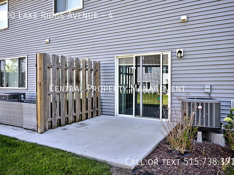 7000 Lake Ridge Ave #4 — Photo 4