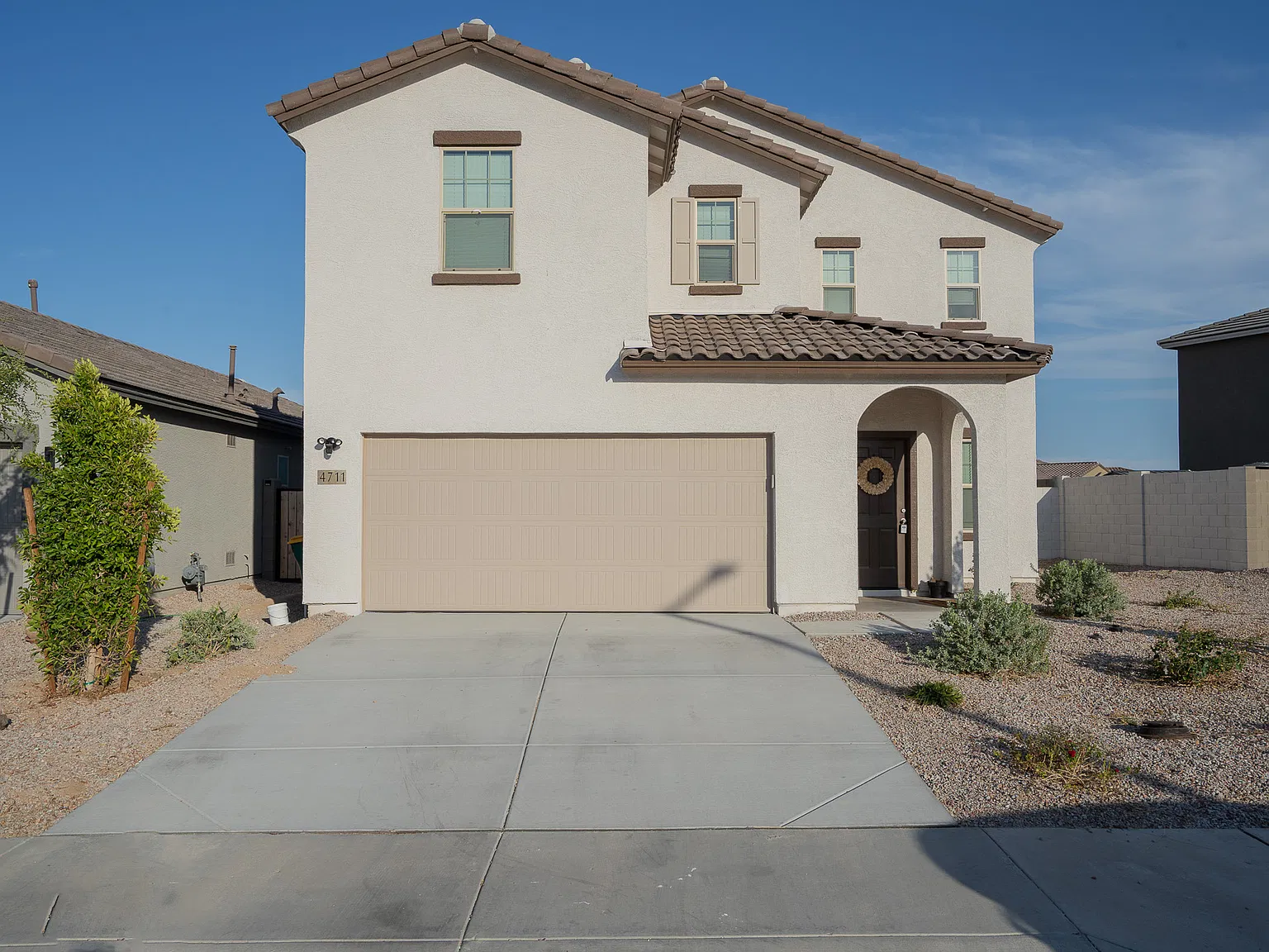 4711 N 193rd Dr, Litchfield Park Az — Photo 2