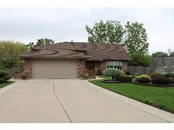 1328 N Heather Ct photo 1
