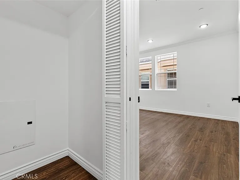 333 Milford St #105 — Photo 36