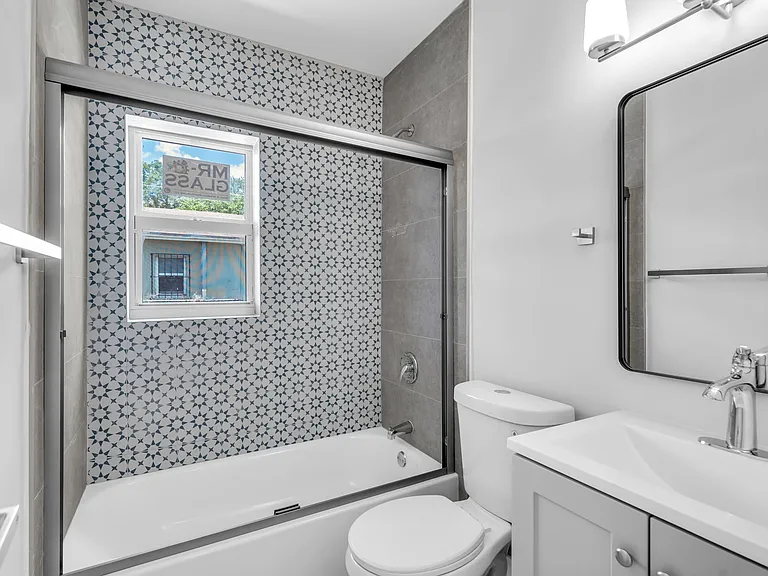351 NE 82nd St #1 — Photo 19