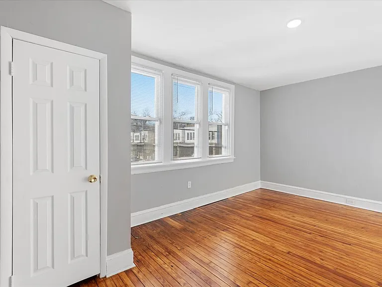 1602 Pershing St #1 — Photo 12