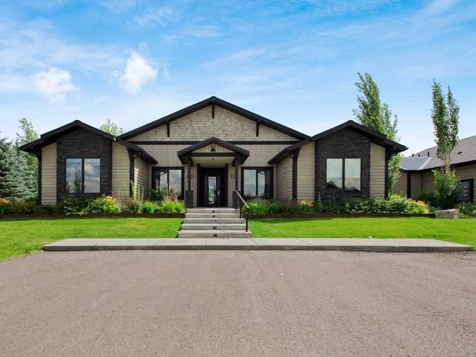 75 Highnoon Way #B