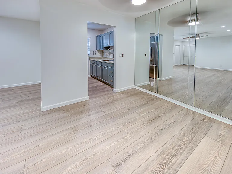 411 S M St #5 — Photo 5