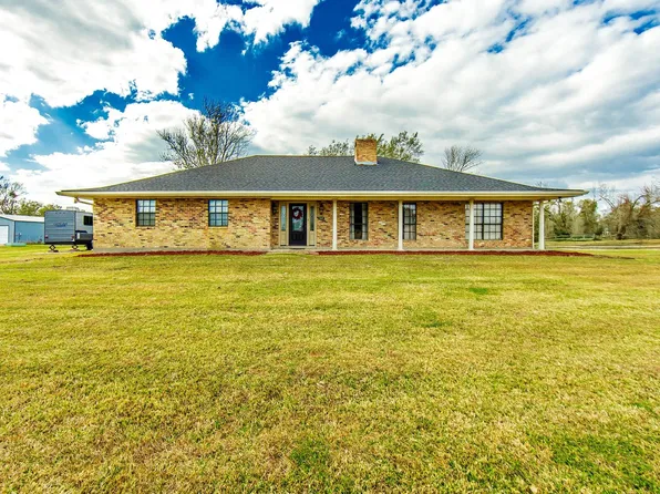 1418 Dr Beatrous Rd, Theriot, LA 70397
