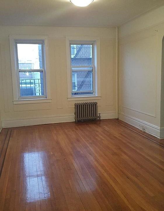 1st image of 3115 21st Ave APT 2K