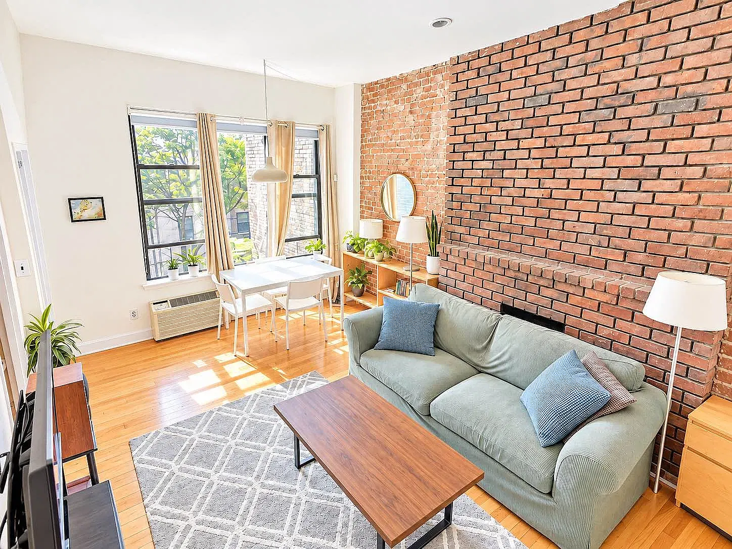 160 West 76th Street — Photo 1
