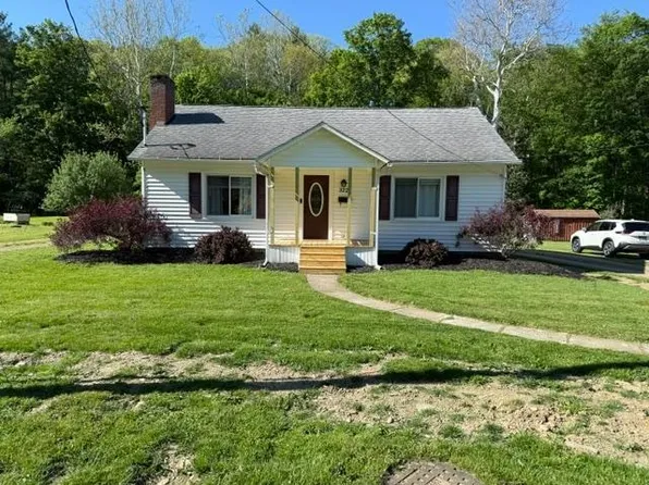 322 State St, Russell, PA 16345