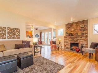 1920 N 40th St, Seattle, WA 98103