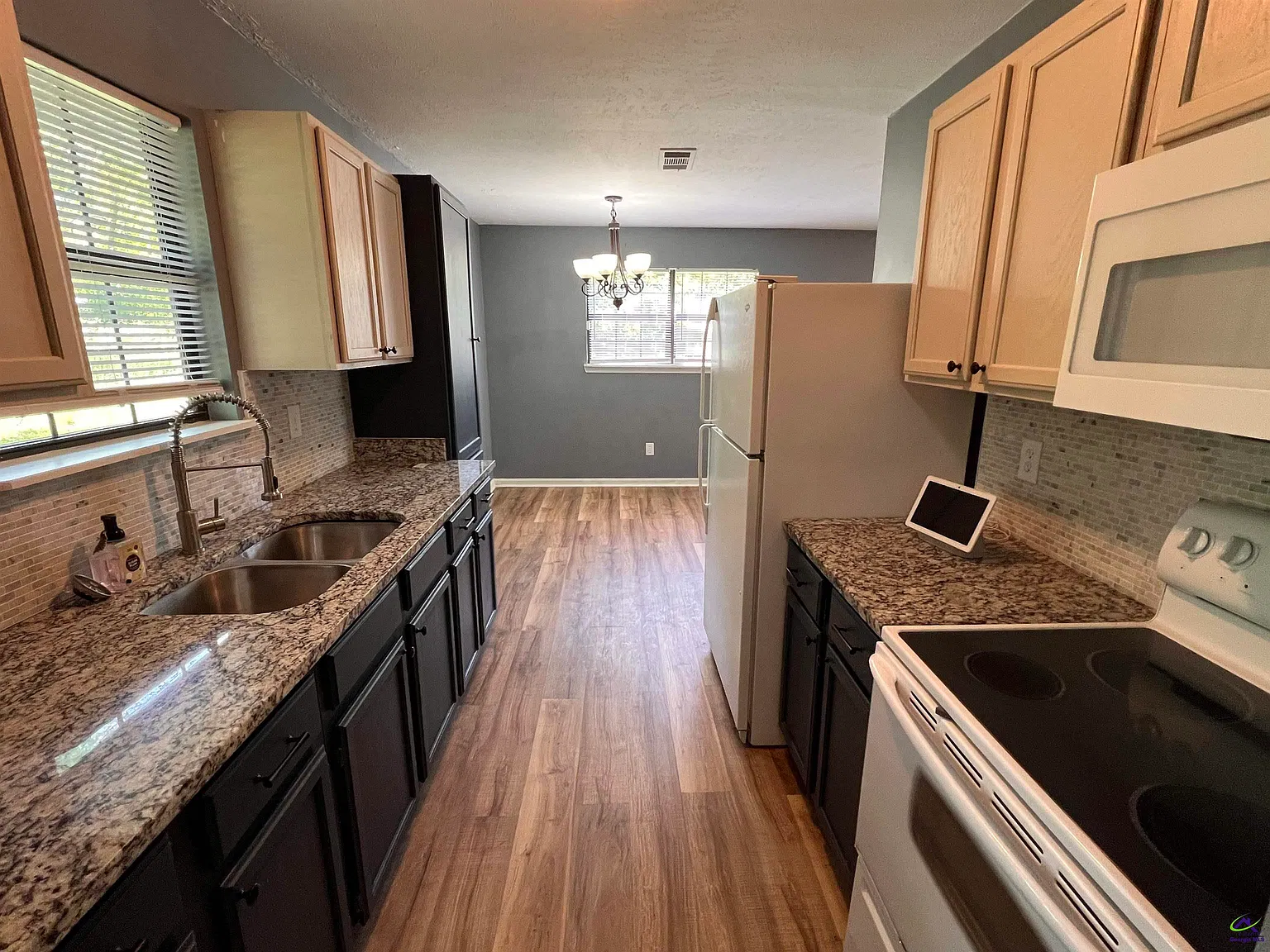 4 bed, 2.0 bath, 1152 sqft, $1,500 — Photo 4