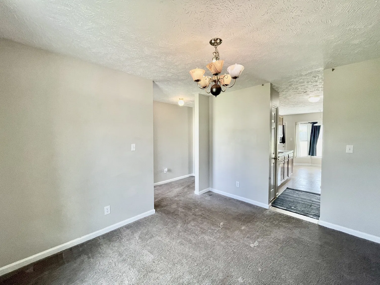 3 bed, 2.0 bath, $1,500 — Photo 3