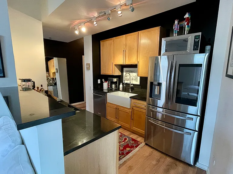 1000 W Leland Ave #5G — Photo 5