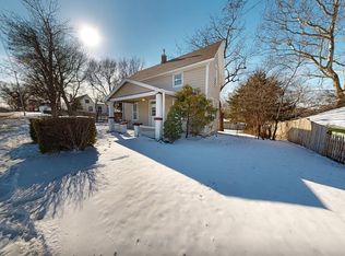 927 Main St, Eudora, KS 66025