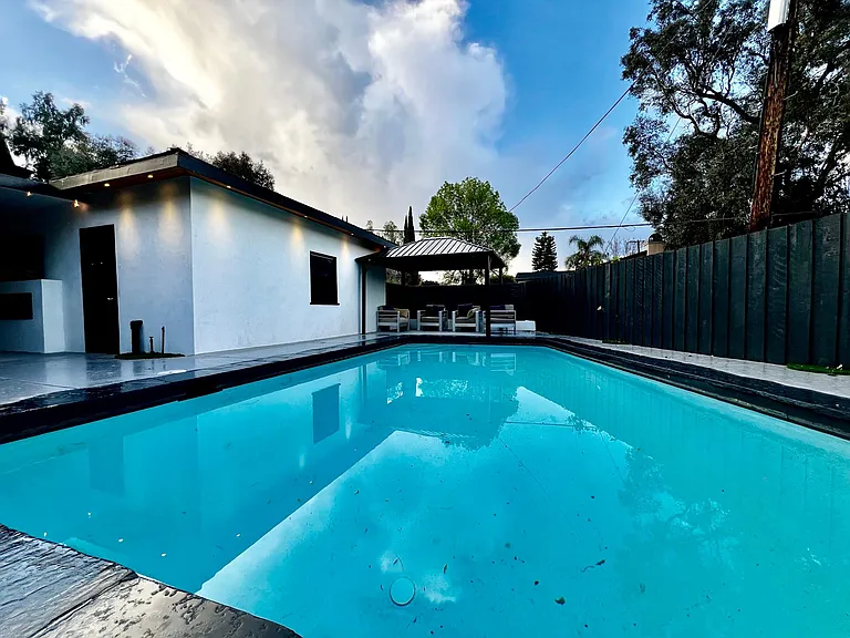 21360 Avenue San Luis — Photo 16