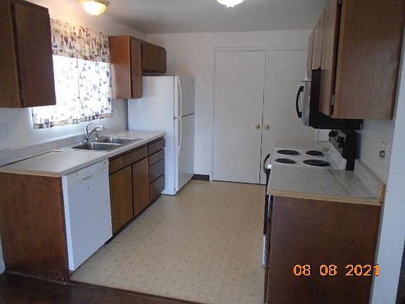 4th image of 3069 Meadowlands Dr
