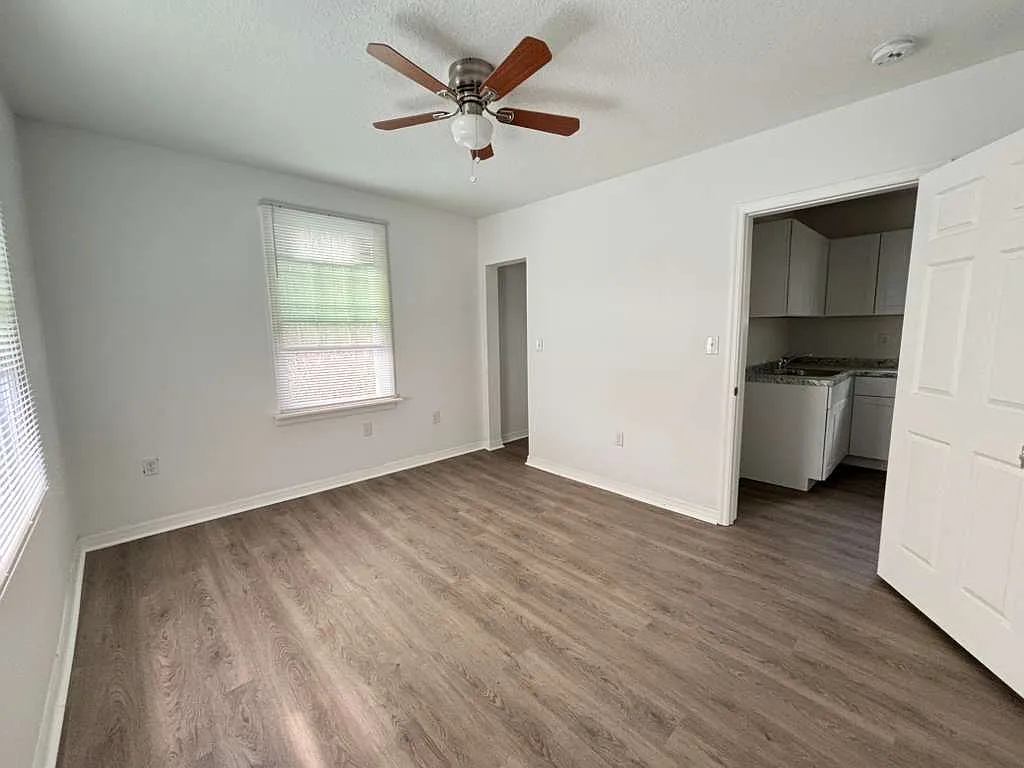 26 West 27th Street - Apt 2 — Photo 1