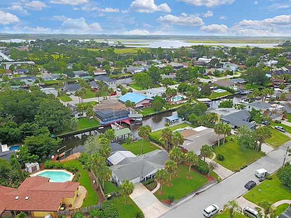 3rd image of 4119 Tradewinds Dr