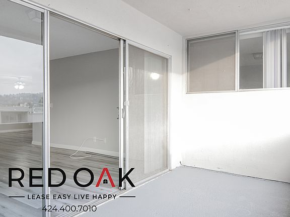 4th image of 4329 Colfax Ave #307