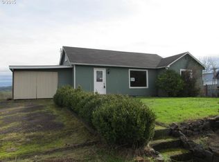196 Applegate Ave, Yoncalla, OR 97499