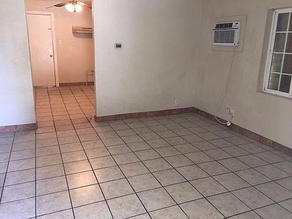 4th image of 364 S Adelbert Ave