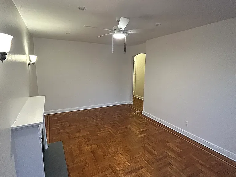 4011 6th Ave #3 — Photo 4