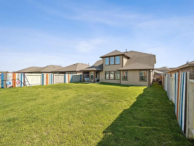 21030 Albany Landing Ln — Photo 27