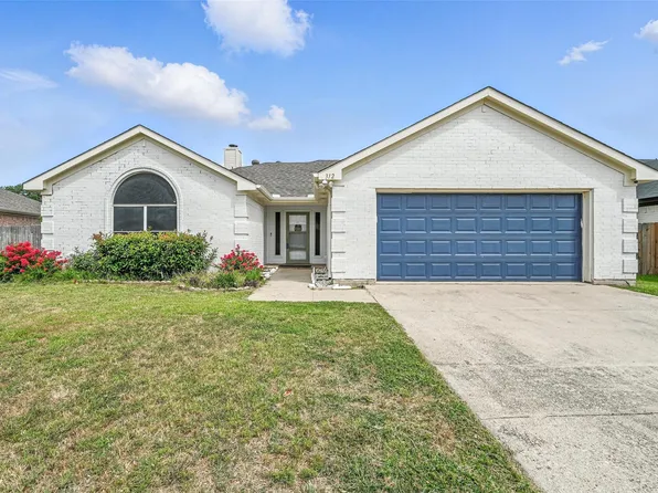 312 Helmsford Trl, Saginaw, TX 76179