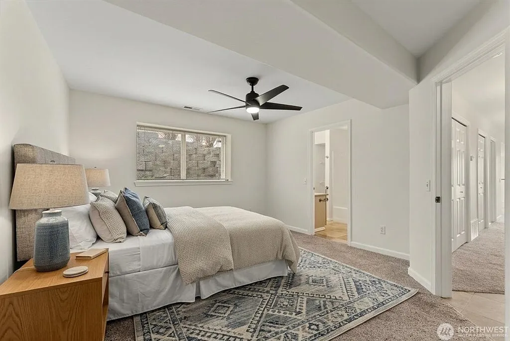 2305 West Woodin Avenue Unit 2E - 2E — Photo 4