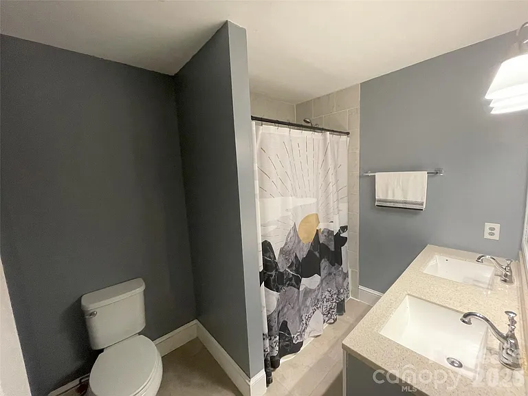 540 Carolyn Ln — Photo 13