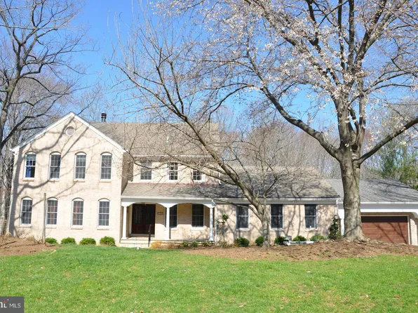 7300 Brookstone Ct, Potomac, MD 20854