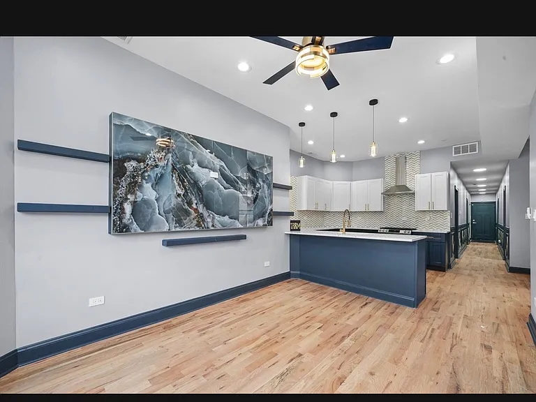 1526 S Saint Louis Ave #1 — Photo 1
