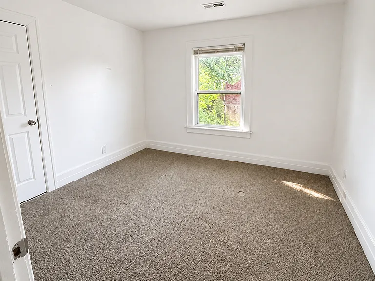 3682 Bedford St — Photo 9