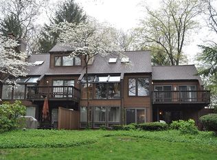 1531 Baycrest Dr NW, Canton, OH 44708
