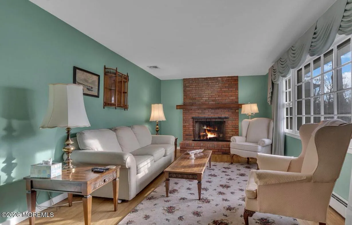 3 bed, 1340 sqft, $3,600 — Photo 4