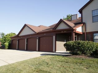 841 Weidner Ct S #A3, Buffalo Grove, IL 60089