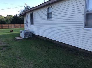 801 E 6th St, Henryetta, OK 74437