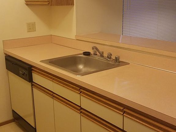 5th image of 4212 35th Ave W APT A102