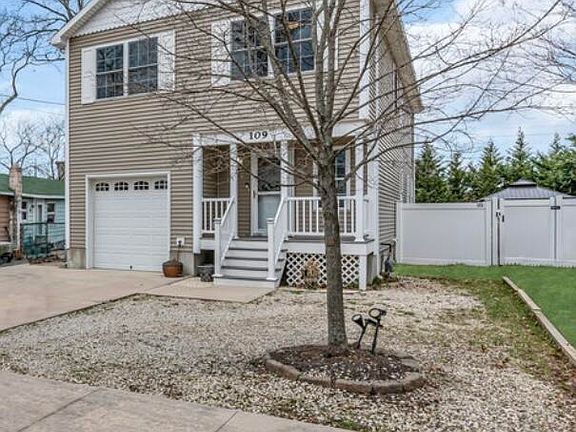 4th image of 109 Buermann Avenue