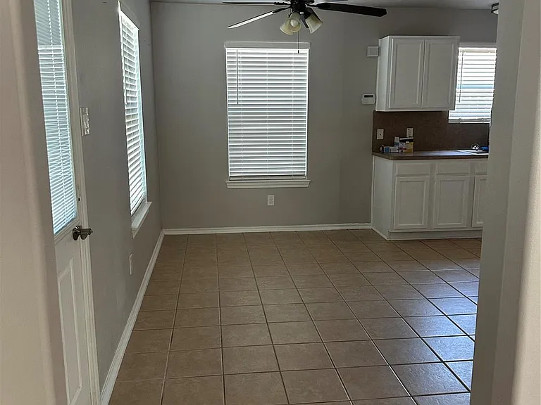 11010 View Pointe Ln — Photo 7