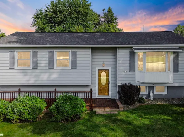 209 W Ingledue St, Marshalltown, IA 50158