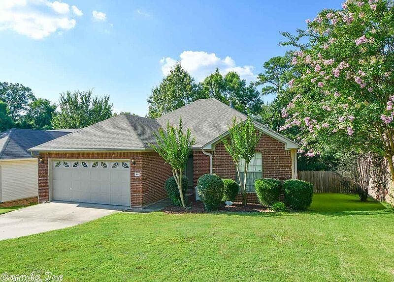1st image of 44 Garden Oaks Dr