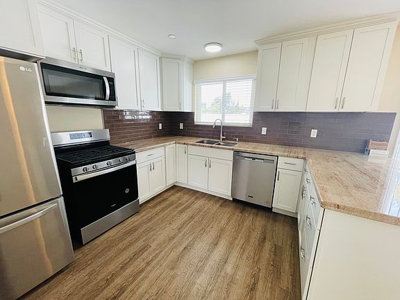 3rd image of 9520 Milden St
