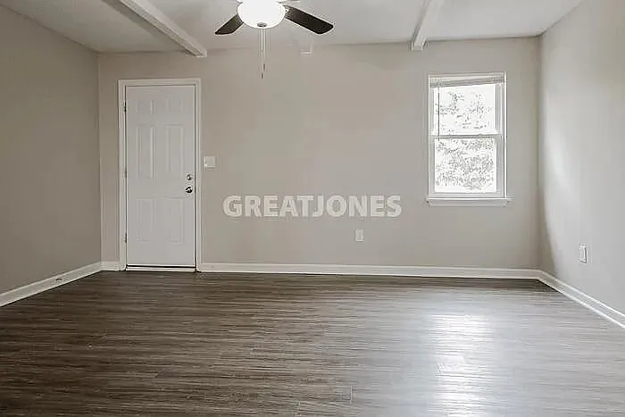 3 bed, 2.0 bath, 1197 sqft, $1,397 — Photo 3