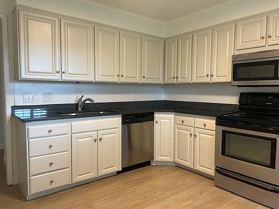 2nd image of 2177 E Carriage Ln APT 25