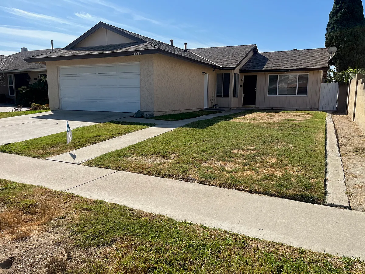 Front of House - 13506 Carnaby St
