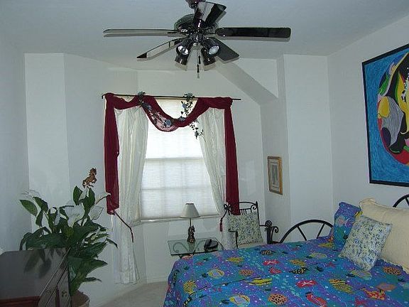 5th image of 900 L Ambiance Cir #103